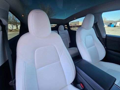 Used 2023 Tesla Model Y Performance image 53