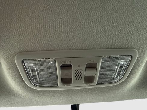 Used 2018 Honda HR-V EX-L image 33