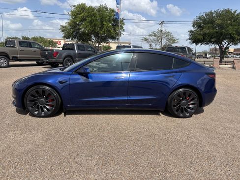 Used 2023 Tesla Model 3 Performance AWD/4WD image 2