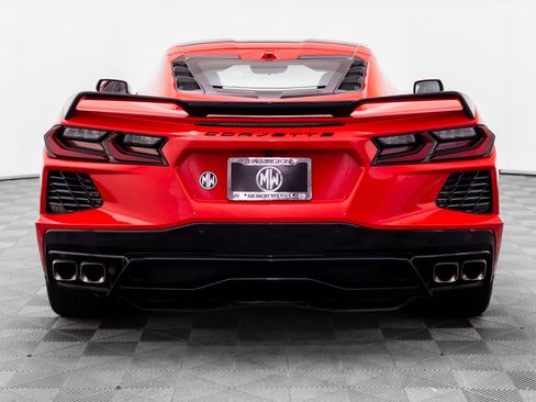 Used 2022 Chevrolet Corvette Stingray Preferred Cpe w/ Z51 Performance Package RWD image 4