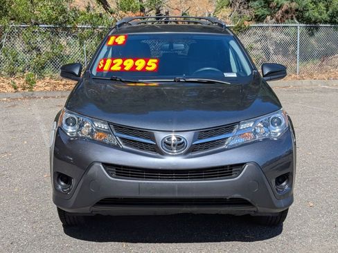 Used 2014 Toyota RAV4 LE AWD/4WD image 3