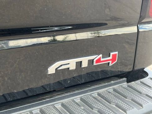 Used 2022 GMC Sierra 1500 AT4 w/ AT4 Preferred Package AWD/4WD image 24