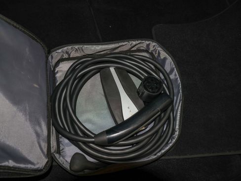 Used 2020 Tesla Model 3 Long Range image 13