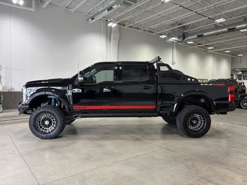 New 2026 Ford F250 Lariat w/ Black Appearance Package AWD/4WD image 9