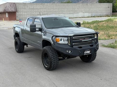 Used 2020 GMC Canyon SLT w/ Driver Alert Package AWD/4WD image 2