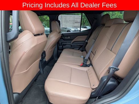 New 2026 Toyota 4Runner Limited AWD/4WD image 15