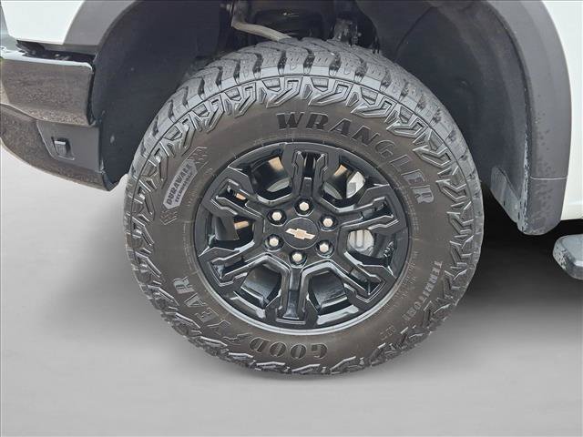 Used 2024 Chevrolet Silverado 1500 ZR2 w/ Technology Package AWD/4WD image 24