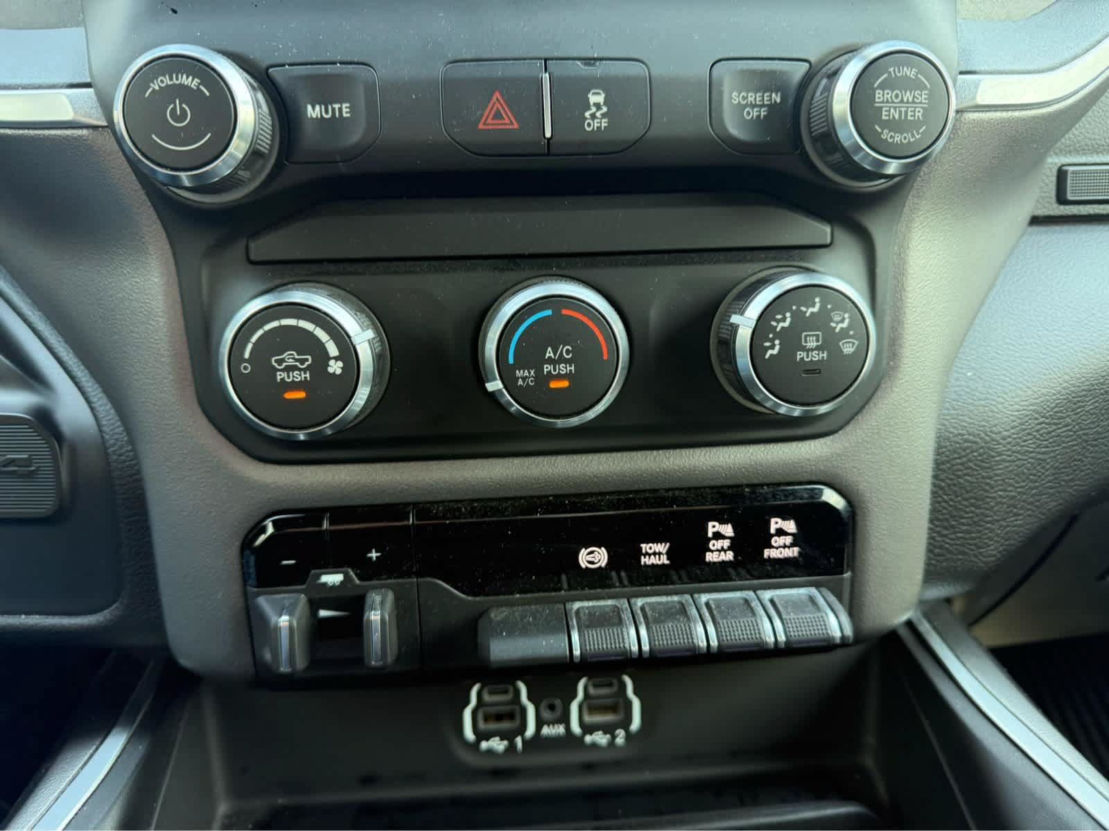 Used 2021 RAM 2500 Big Horn w/ Level 1 Equipment Group AWD/4WD image 24