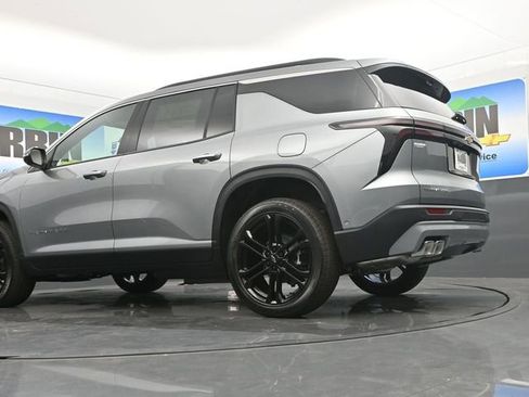 New 2026 Chevrolet Traverse LT w/ Enhanced Driving Package image 21