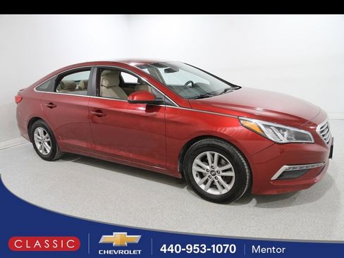Used 2015 Hyundai Sonata SE image 1