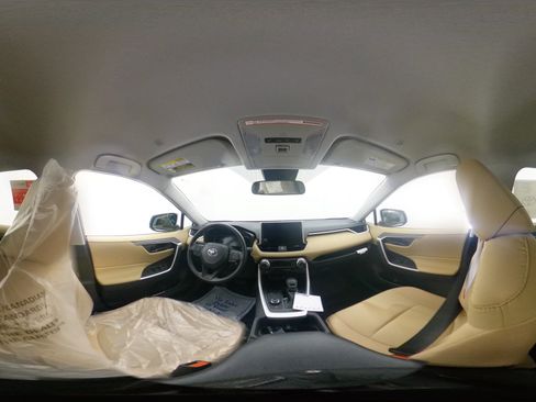 New 2025 Toyota RAV4 LE image 66