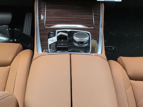 New 2026 BMW X5 xDrive40i w/ Premium Package AWD/4WD image 19