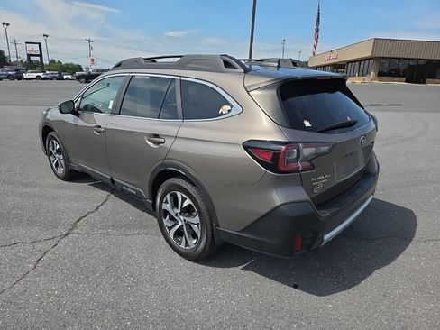 Used 2021 Subaru Outback Limited AWD/4WD image 2