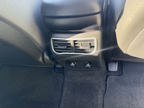 Used 2021 Hyundai Santa Fe SEL w/ Convenience Package image 10