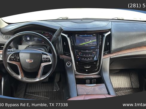 Used 2018 Cadillac Escalade Premium Luxury RWD image 9