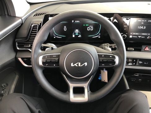 Used 2024 Kia Sportage LX image 23