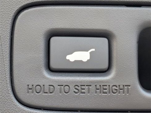 Certified 2025 Acura ADX A-Spec image 17