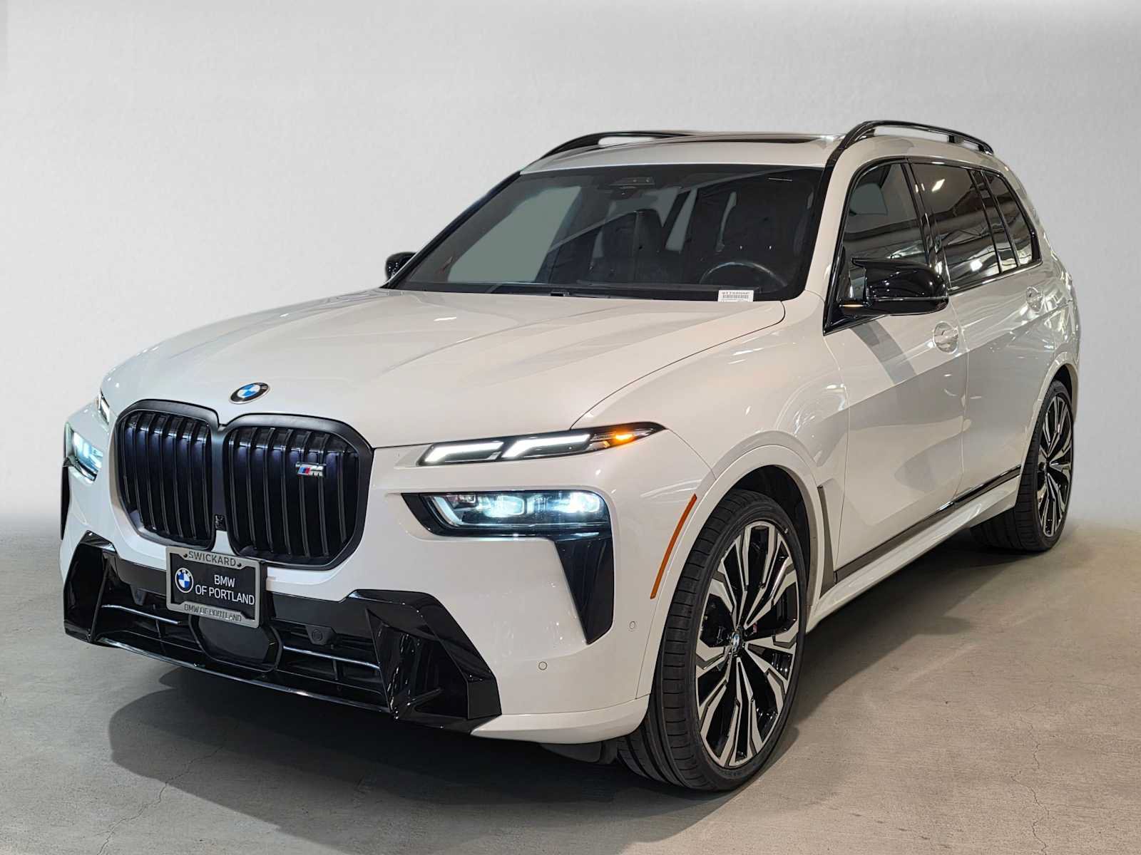 Used 2024 BMW X7 M60i w/ Executive Package AWD/4WD image 7