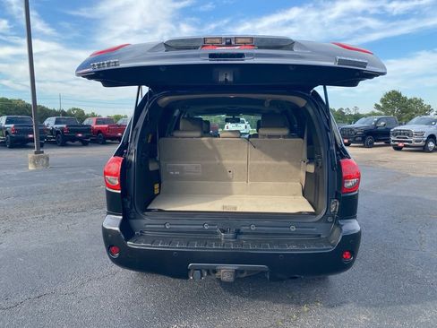 Used 2010 Toyota Sequoia Limited RWD image 40
