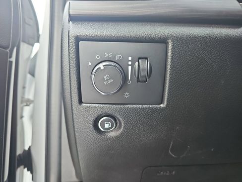 Used 2022 Jeep Grand Cherokee Laredo E image 22