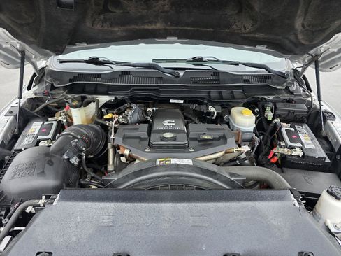 Used 2017 RAM 2500 Tradesman w/ Snow Chief Group image 19