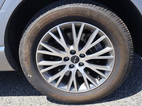 Used 2025 Genesis GV80 2.5T Standard AWD/4WD image 9