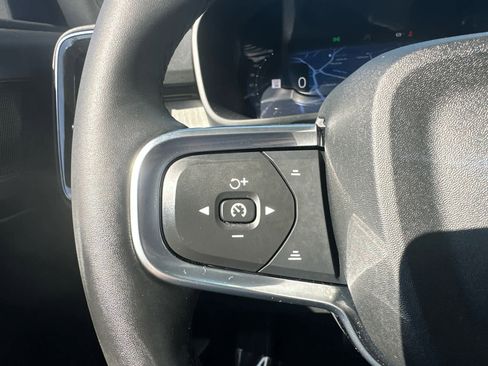 Used 2025 Volvo XC40 B5 Plus AWD/4WD image 15
