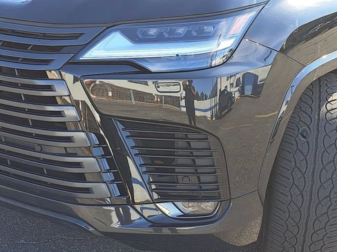 Used 2023 Lexus LX 600 4WD w/ Appearance Package image 35