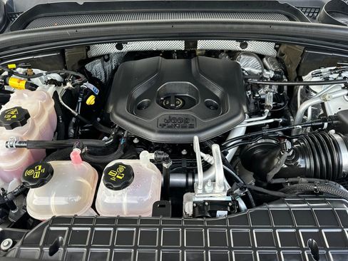 Used 2023 Jeep Grand Cherokee Trailhawk image 25