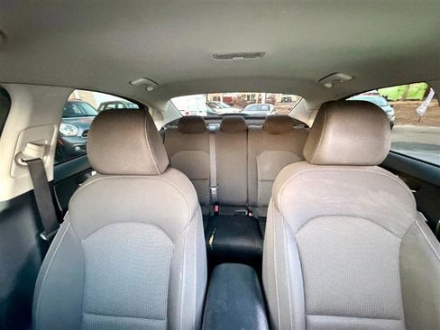 Used 2021 Kia Forte LXS FWD image 11