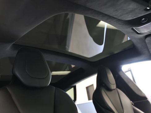 Used 2018 Tesla Model S 100D AWD/4WD image 24