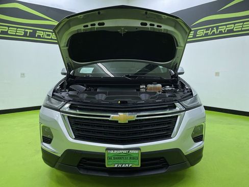 Used 2022 Chevrolet Traverse LS image 4