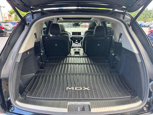 Used 2023 Acura MDX SH-AWD w/ Advance Package image 7