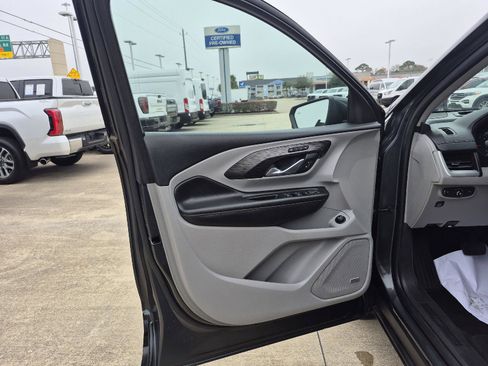 Used 2018 GMC Terrain SLT w/ Preferred Package image 7