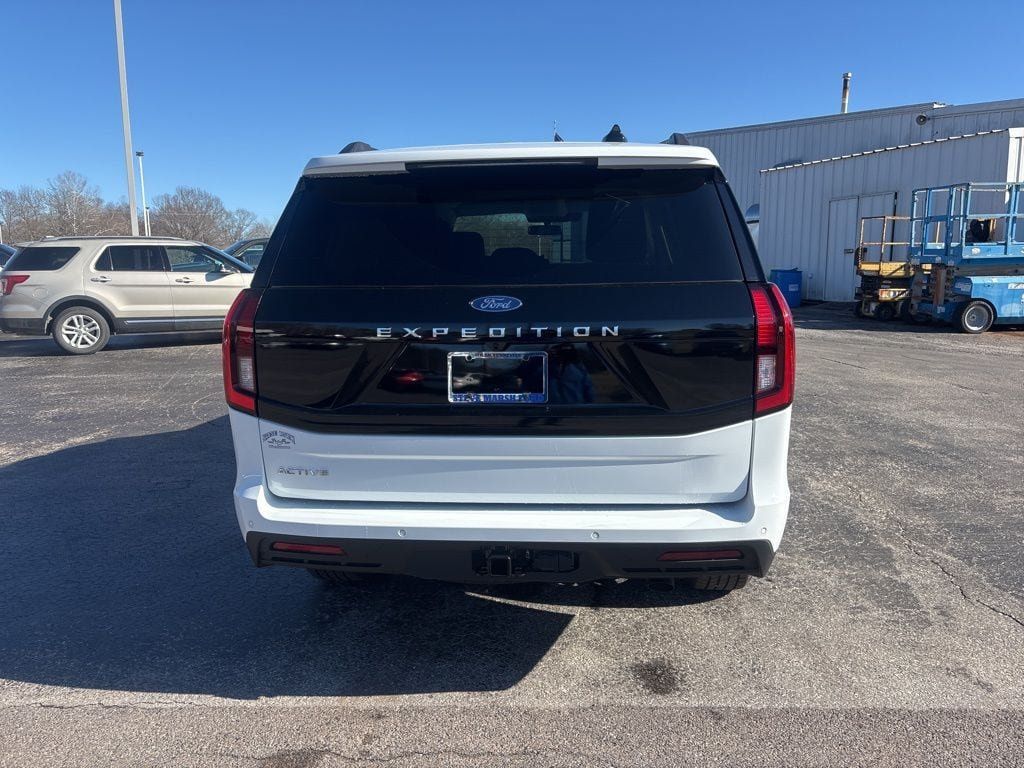 New 2026 Ford Expedition Active RWD image 6