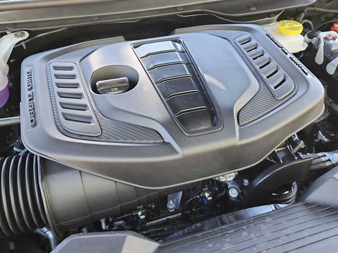 New 2026 Jeep Grand Wagoneer 4WD image 19