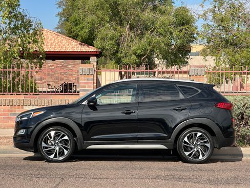 Used 2019 Hyundai Tucson Sport image 3