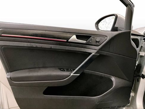 Used 2015 Volkswagen GTI S FWD image 23