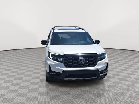 Certified 2023 Honda Passport TrailSport image 3