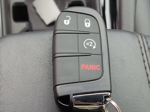 New 2026 Jeep Compass Latitude AWD/4WD image 29