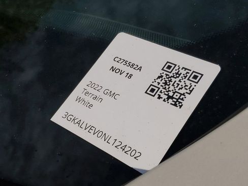 Used 2022 GMC Terrain SLT image 27