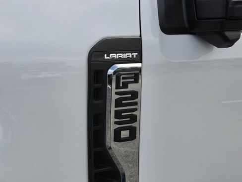 Used 2026 Ford F250 Lariat w/ Chrome Package AWD/4WD image 11