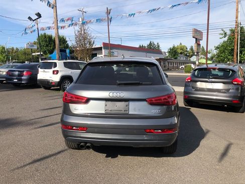 Used 2018 Audi Q3 2.0T Premium Plus AWD/4WD image 5