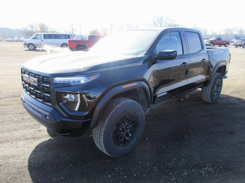 New 2026 GMC Canyon Elevation image 9