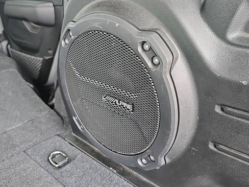 Used 2022 Jeep Wrangler Unlimited Sahara AWD/4WD image 32