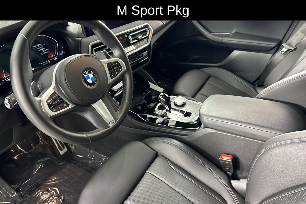 Used 2024 BMW X4 xDrive30i w/ M Sport Package AWD/4WD image 12