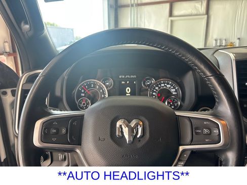 Used 2024 RAM 2500 Big Horn AWD/4WD image 10
