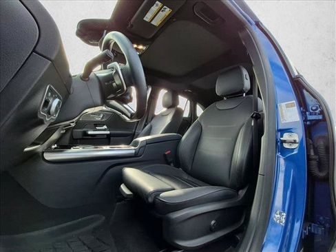 Used 2025 Mercedes-Benz GLA 35 AMG 4MATIC image 14