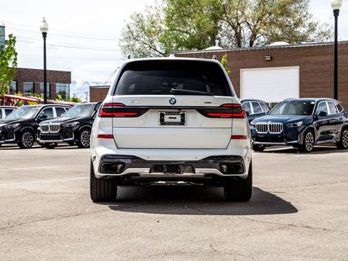 New 2026 BMW X7 xDrive40i w/ Executive Package image 4
