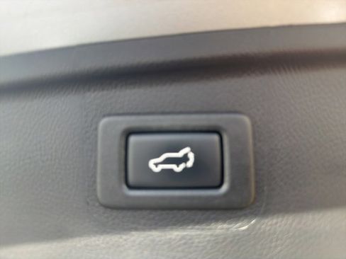 Used 2019 Subaru Outback 2.5i Limited image 10